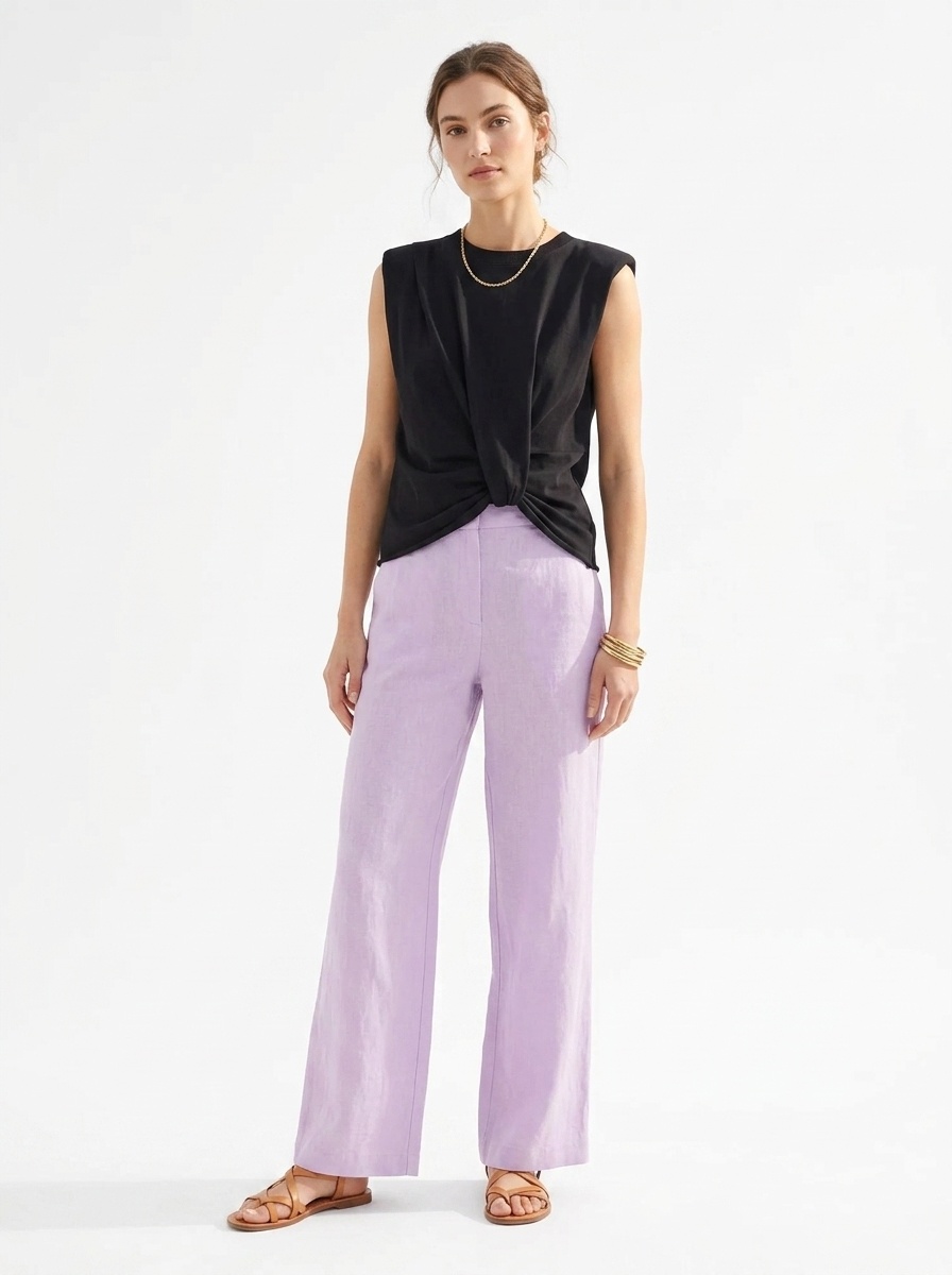 Top senza maniche con spalline imbottite e nodo sul davanti - Chic e casual