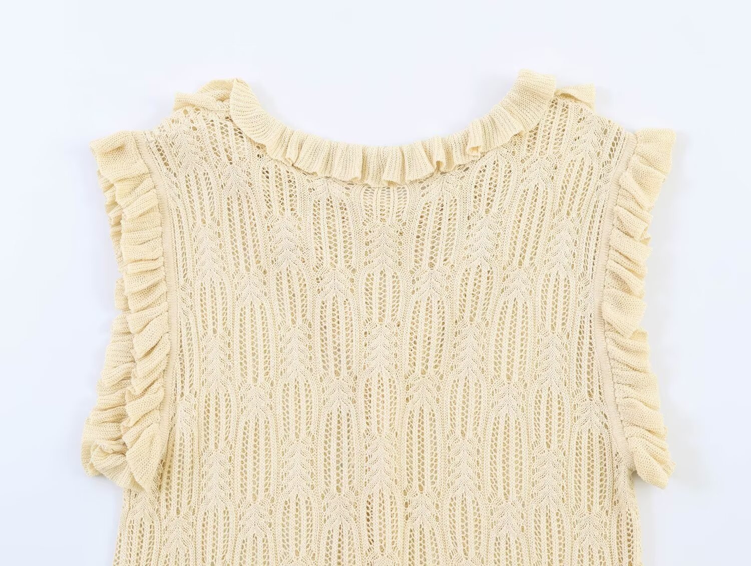 Elegante top senza maniche in maglia con volant - Gilet in maglia beige raffinato