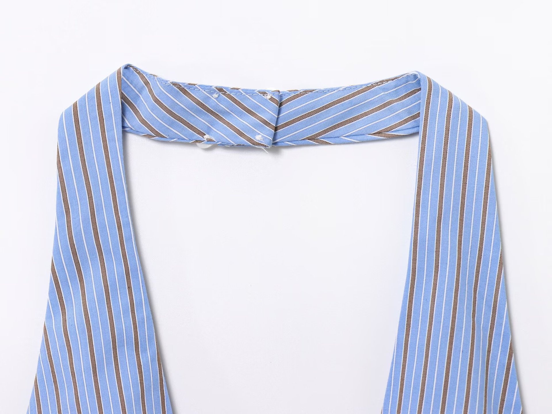 Elegante top all'americana con scollo a V profondo e laccetti sul davanti - Stile estivo