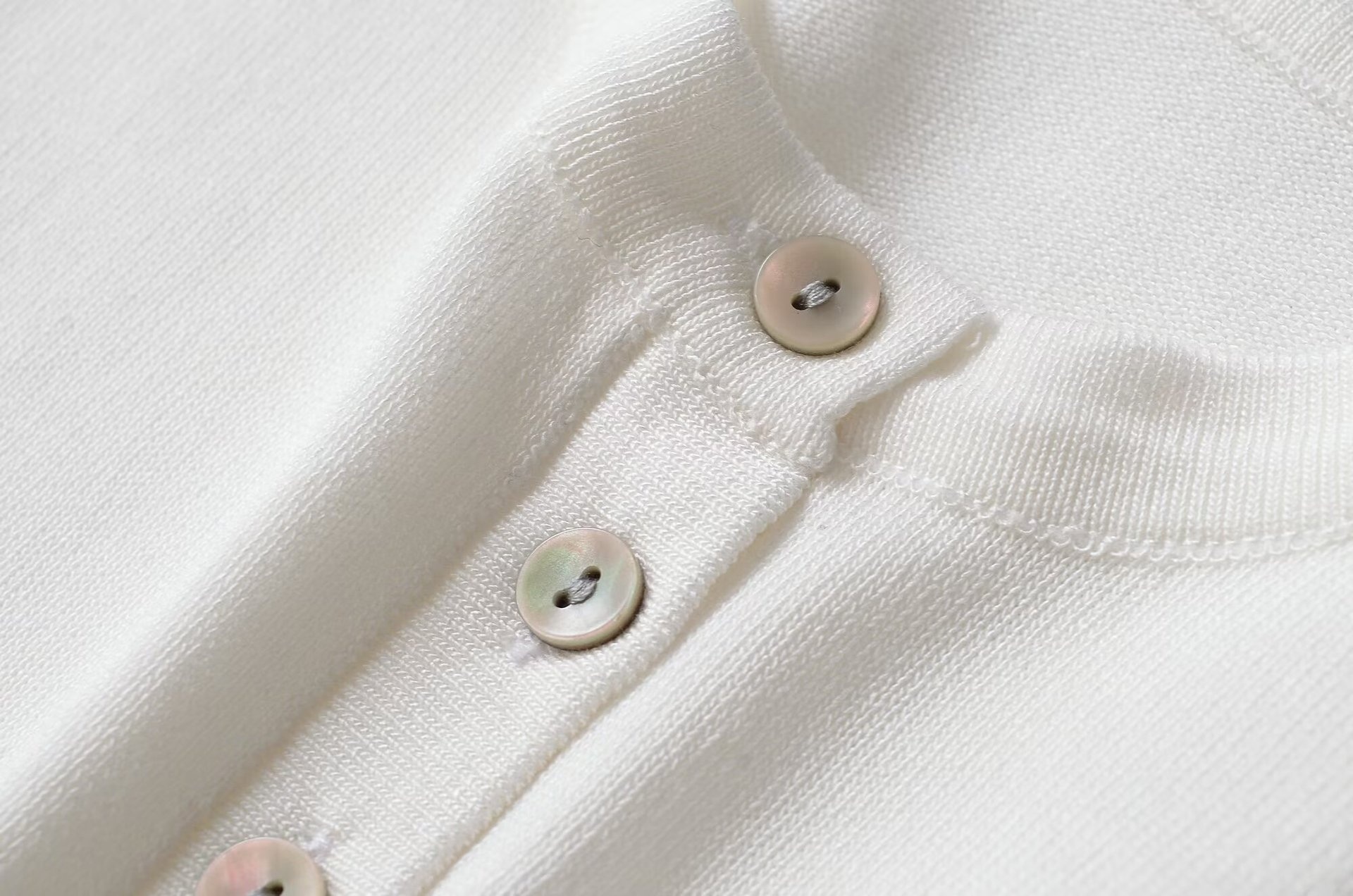 T-shirt Henley da donna morbida - Maniche corte