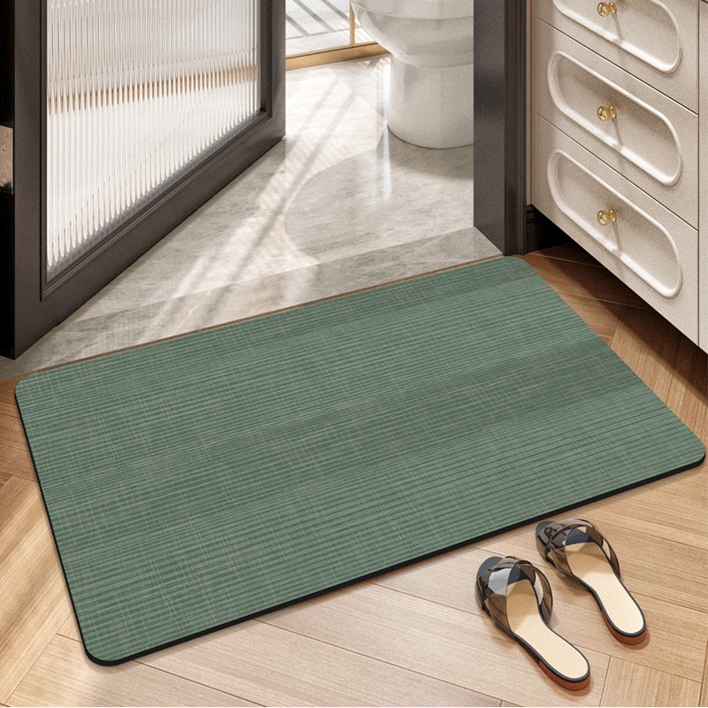 Quick Dry Anti-Slip Bathroom Mat - Absorbent & Soft