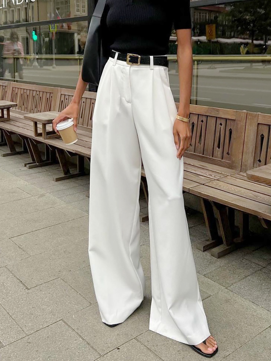 Pantalon blanc à jambes larges et taille haute pour femme