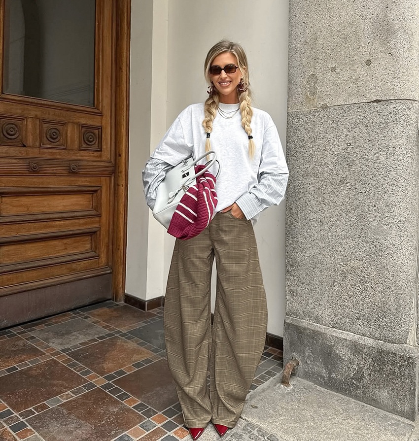 Pantaloni da donna a gamba larga a quadri