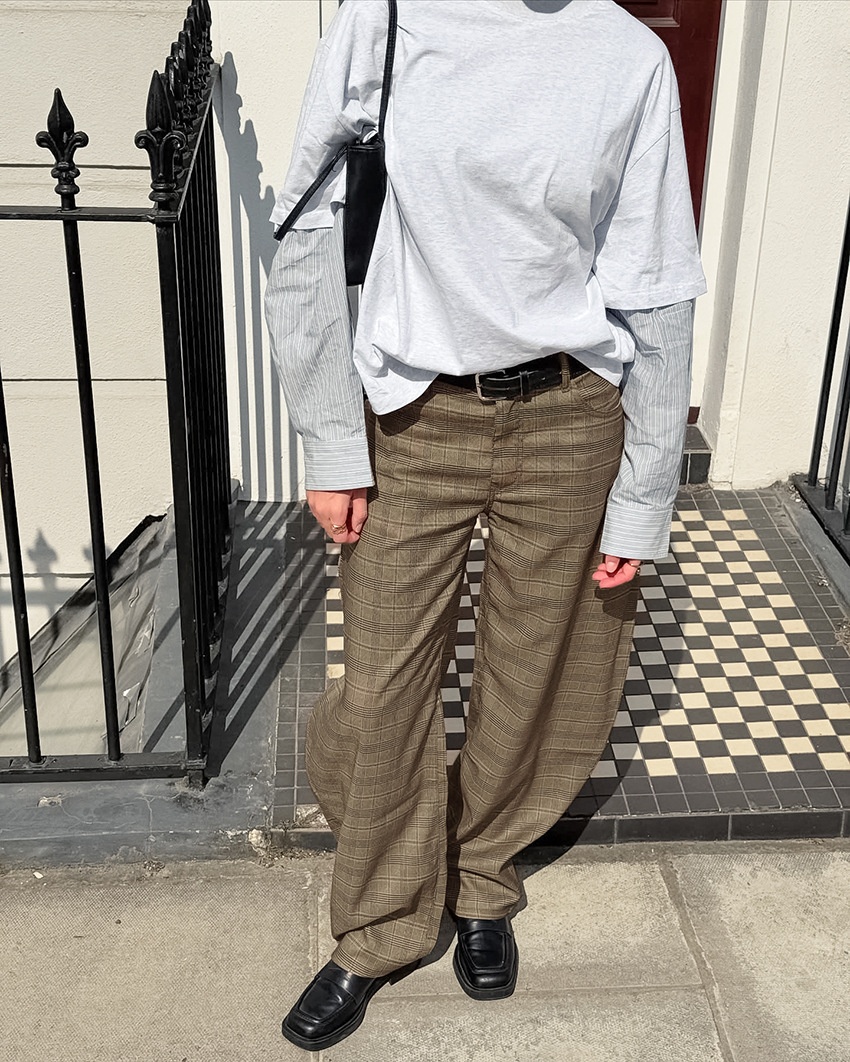 Pantaloni da donna a gamba larga a quadri