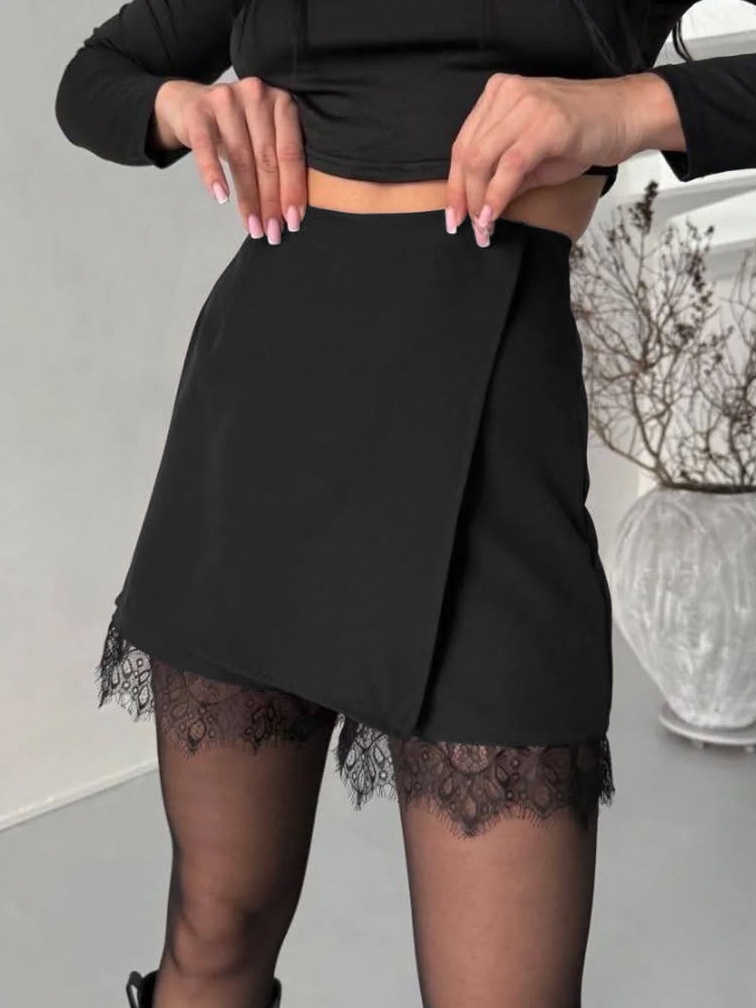 Gonna-pantalone a vita alta con bordo in pizzo