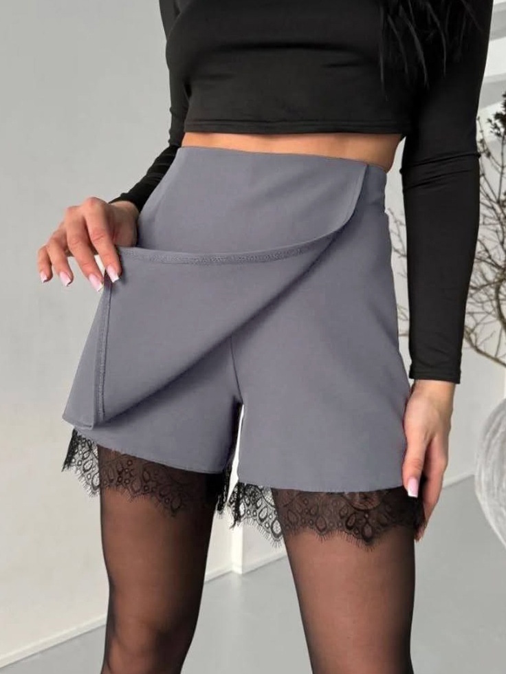 Gonna-pantalone a vita alta con bordo in pizzo