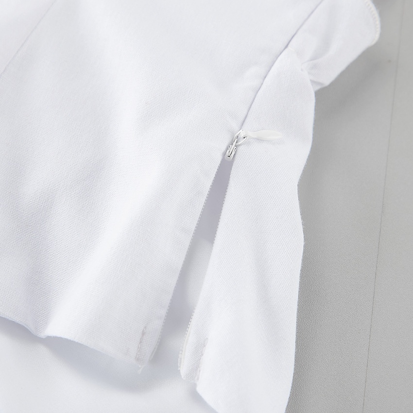 Abito lungo da donna bianco con scollo a V, volant e spalline sottili