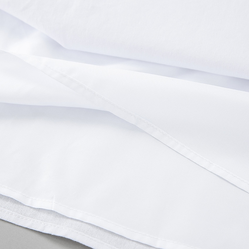 Abito lungo da donna bianco con scollo a V, volant e spalline sottili