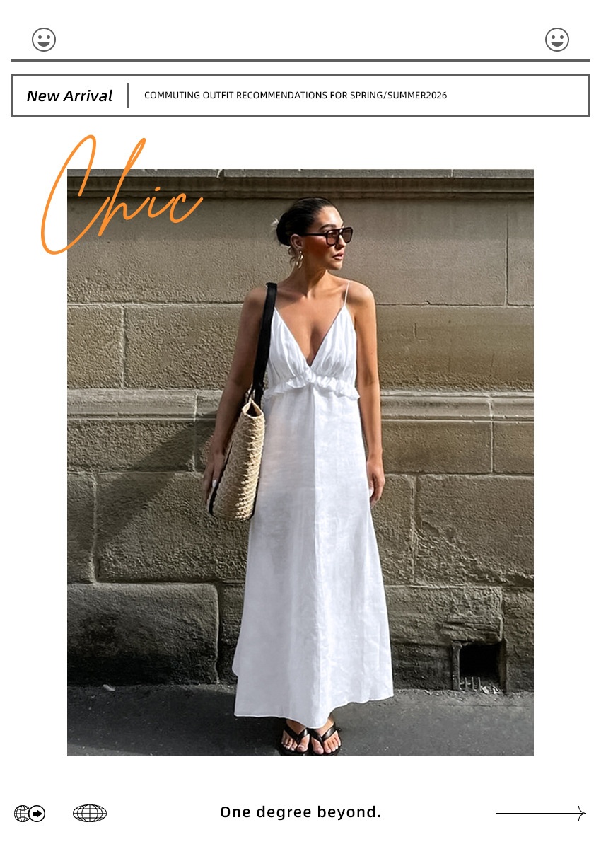 Abito lungo da donna bianco con scollo a V, volant e spalline sottili