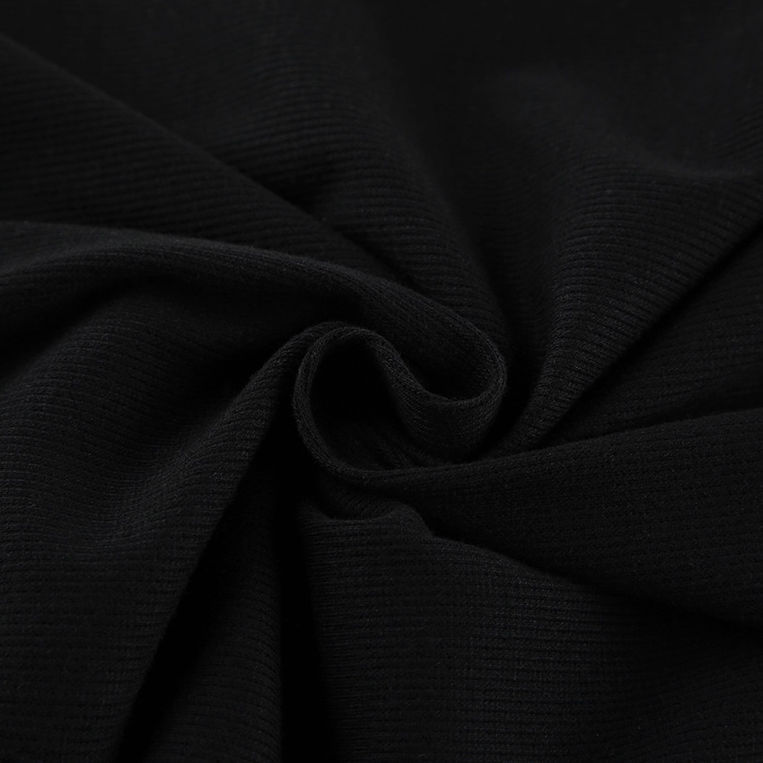 Robe midi noire côtelée à bordure en dentelle et fente latérale