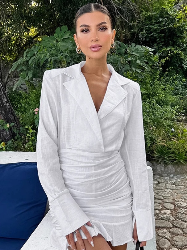 Robe mini froncée blanche blazer - Élégante et chic