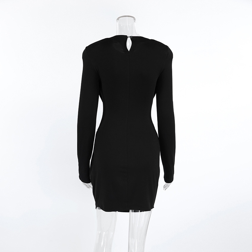 Mini abito da donna nero a maniche lunghe con arricciature