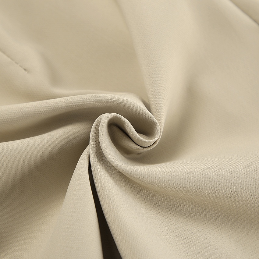 Ensemble chic débardeur dos nu et short plissé