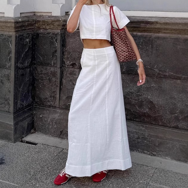 Ensemble crop top et jupe maxi chic en lin blanc mélangé