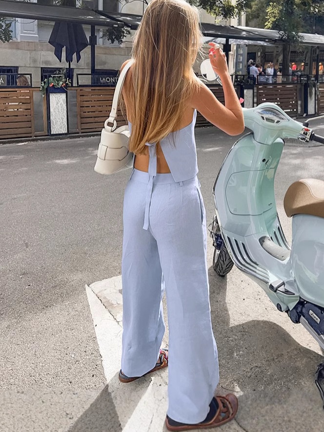 Ensemble débardeur dos nu bleu clair et pantalon large
