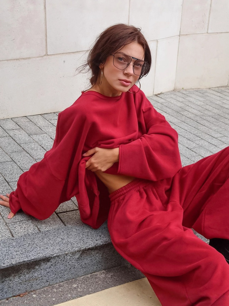 Ensemble sweat-shirt oversize et pantalon de survêtement à jambes larges