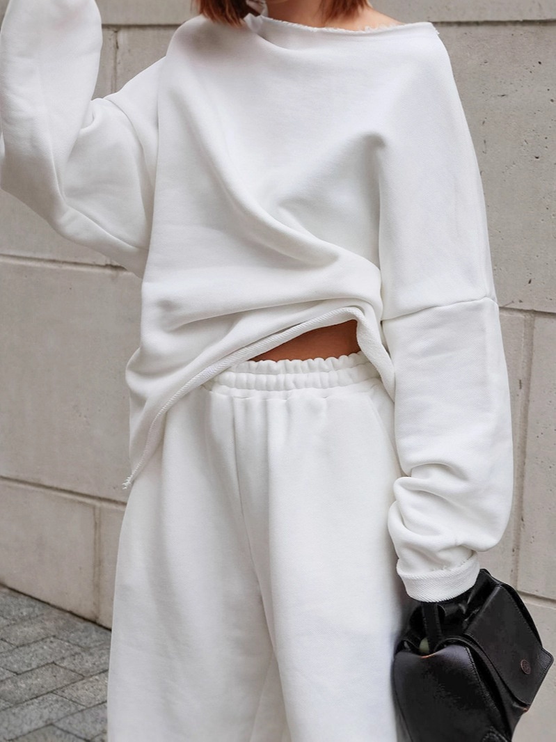 Ensemble sweat-shirt oversize et pantalon de survêtement à jambes larges