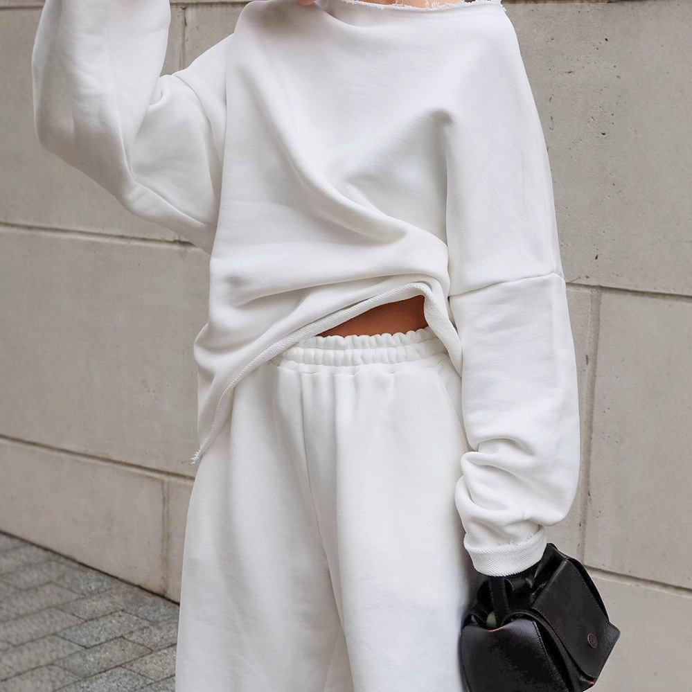 Ensemble sweat-shirt oversize et pantalon de survêtement à jambes larges