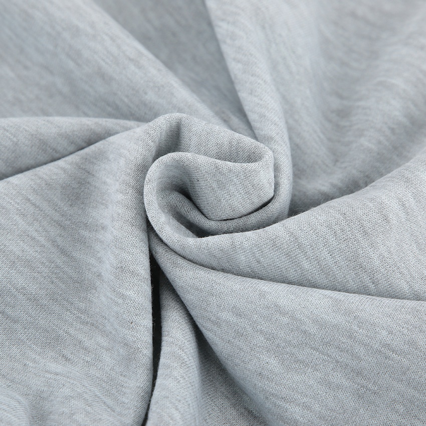 Ensemble 2 pièces décontracté composé d'un crop top et d'un pantalon large