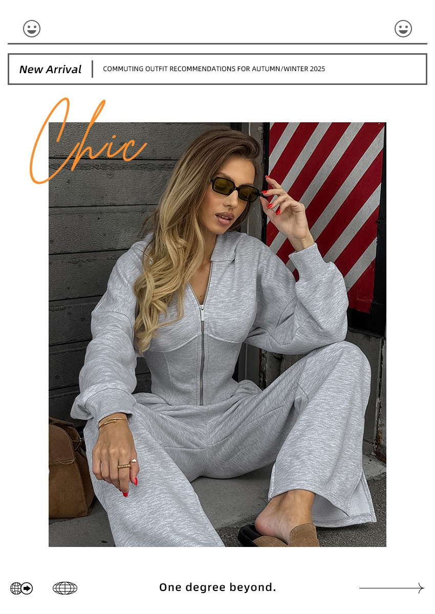 Completo composto da felpa con cappuccio a corsetto e pantaloni a gamba larga color grigio melange