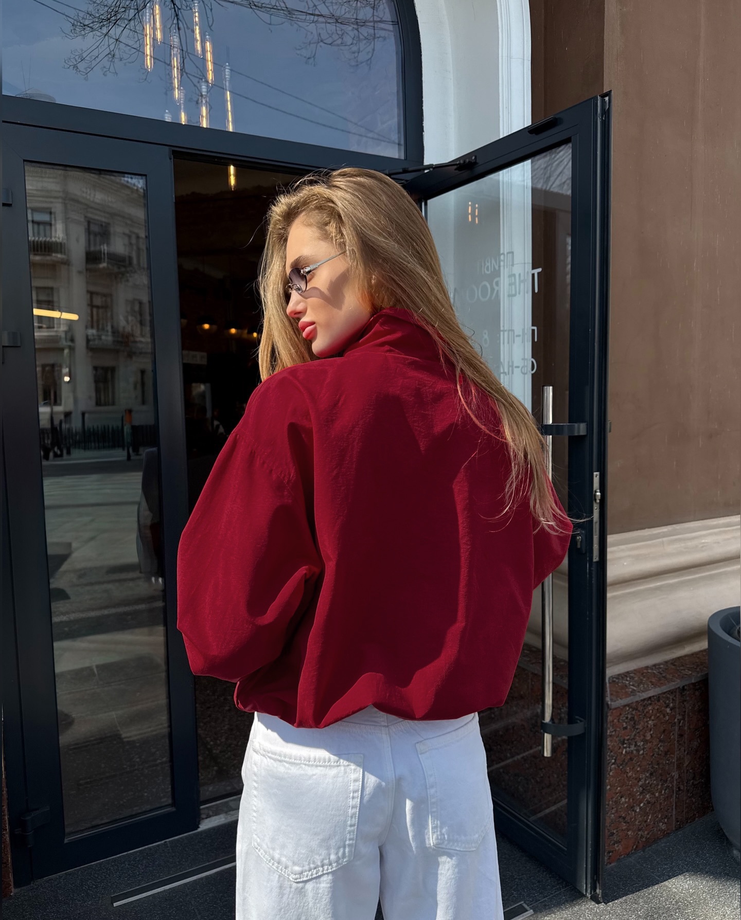 Giacca bomber da donna con collo alto e cerniera