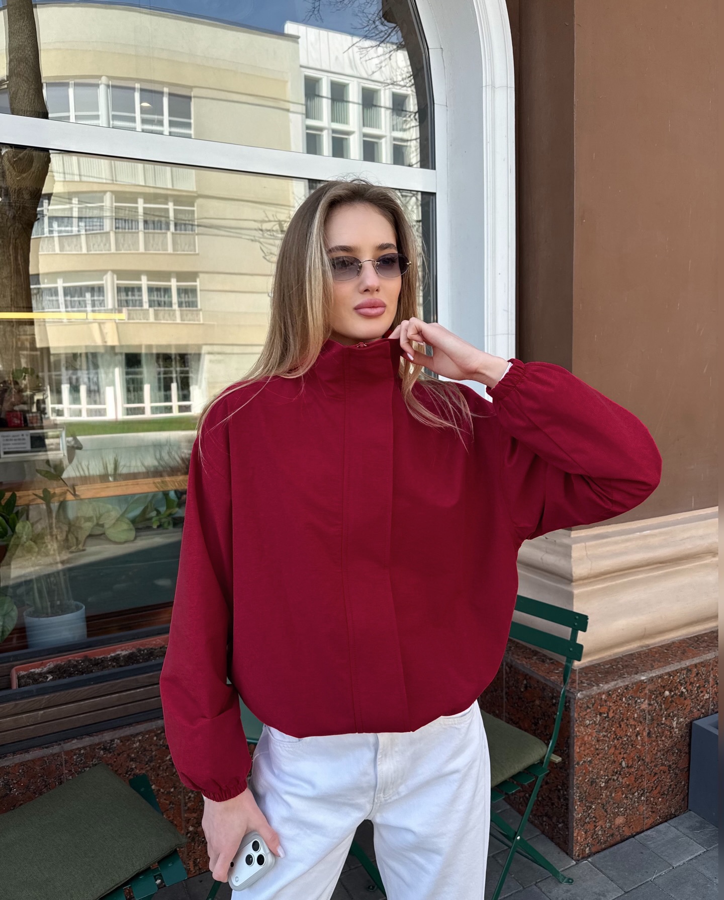 Giacca bomber da donna con collo alto e cerniera