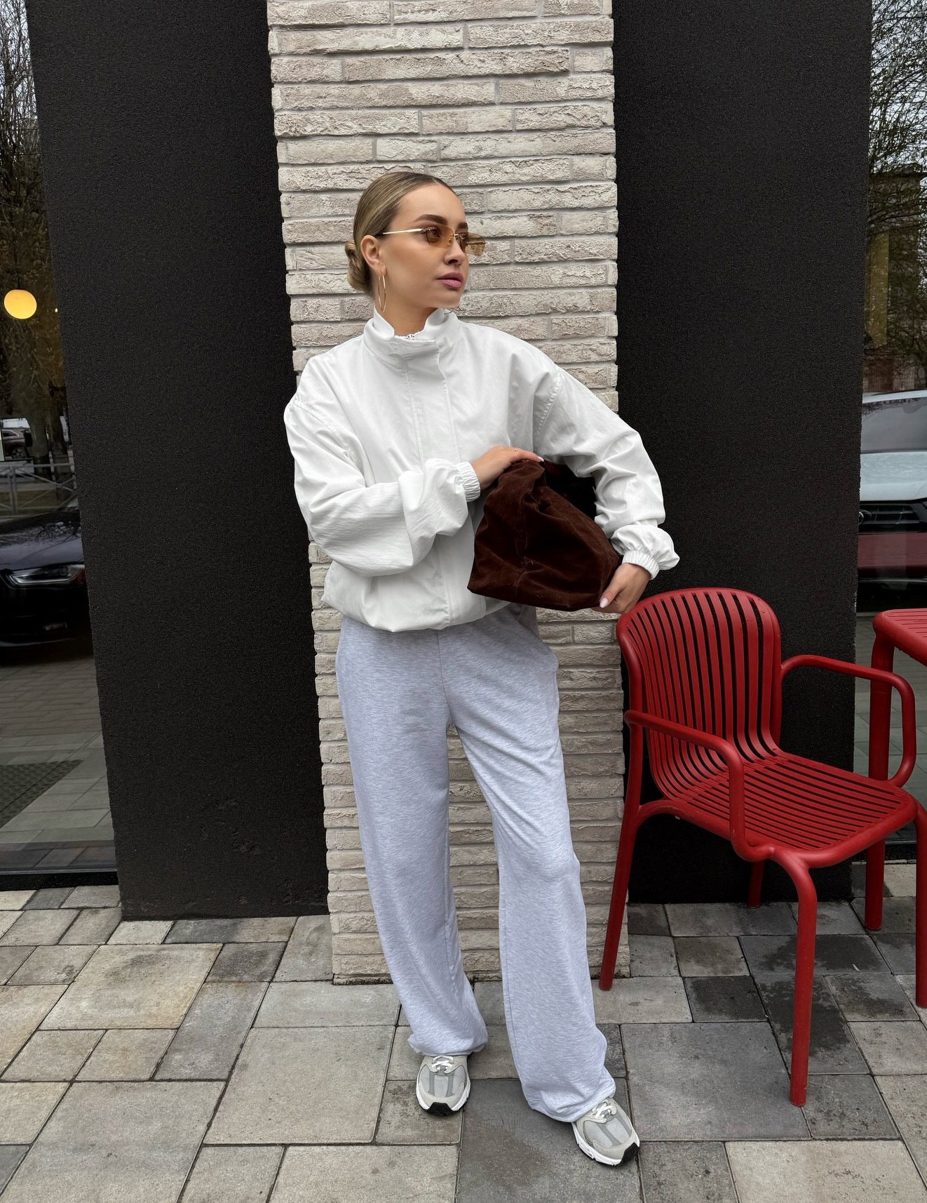 Giacca bomber da donna con collo alto e cerniera