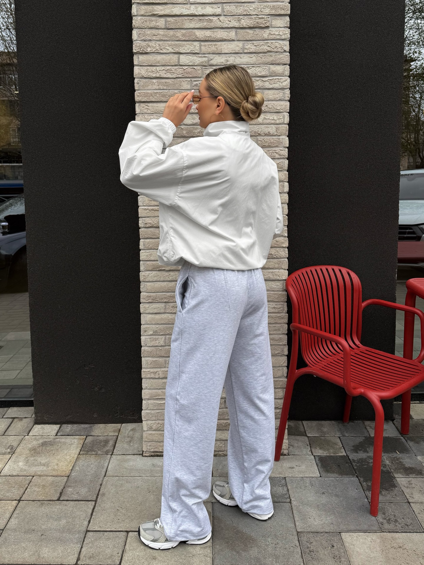 Giacca bomber da donna con collo alto e cerniera