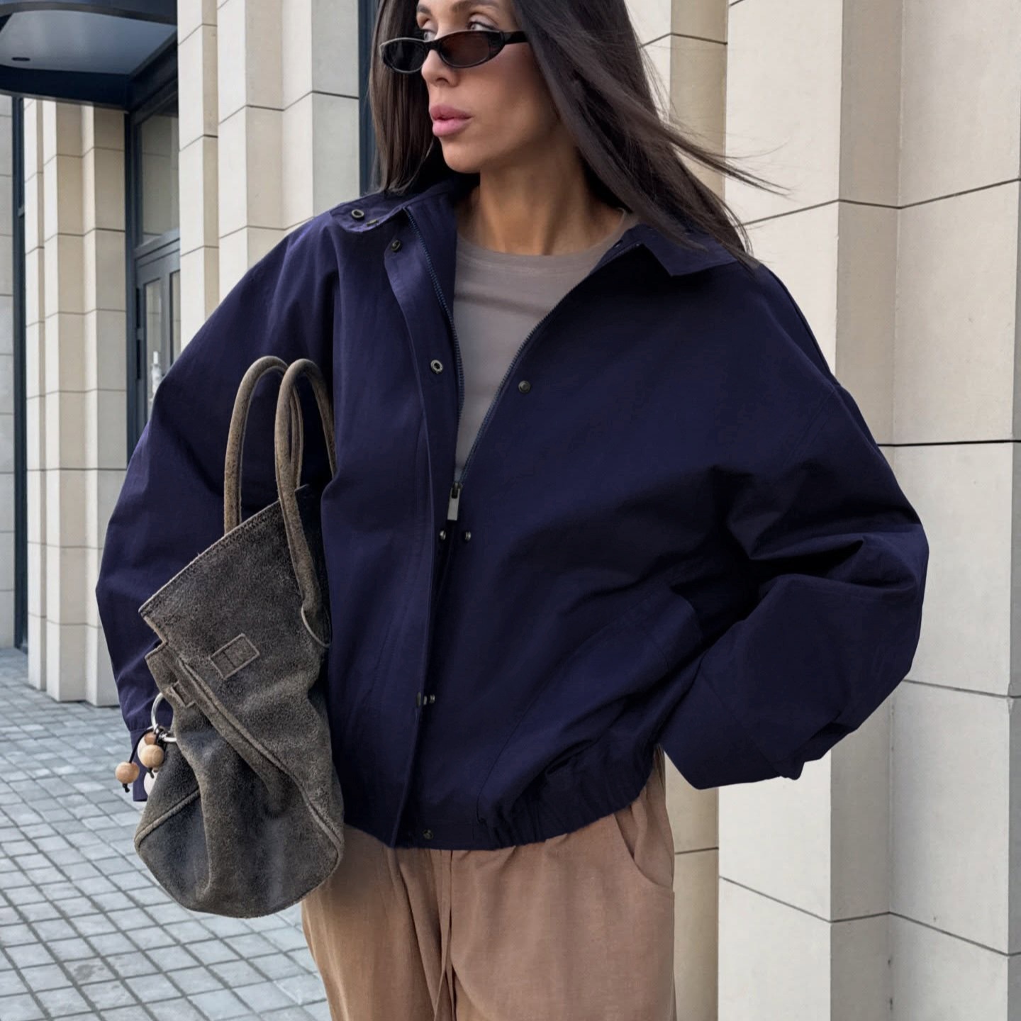 Giacca bomber da donna a collo alto con cerniera