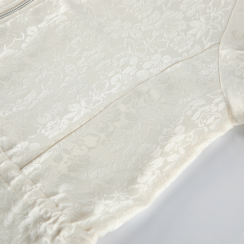 Giacca con zip e coulisse in jacquard floreale