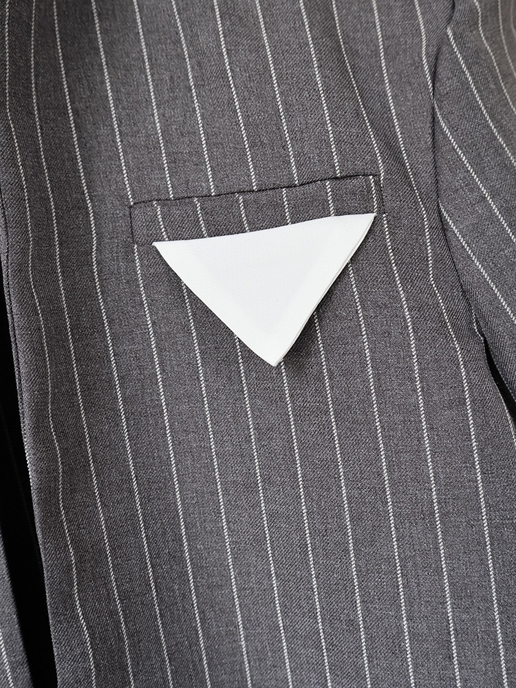 Blazer da donna corto a righe con apertura frontale