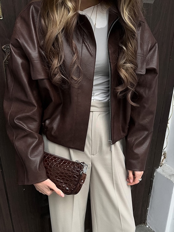 Giacca bomber da donna in similpelle marrone scuro