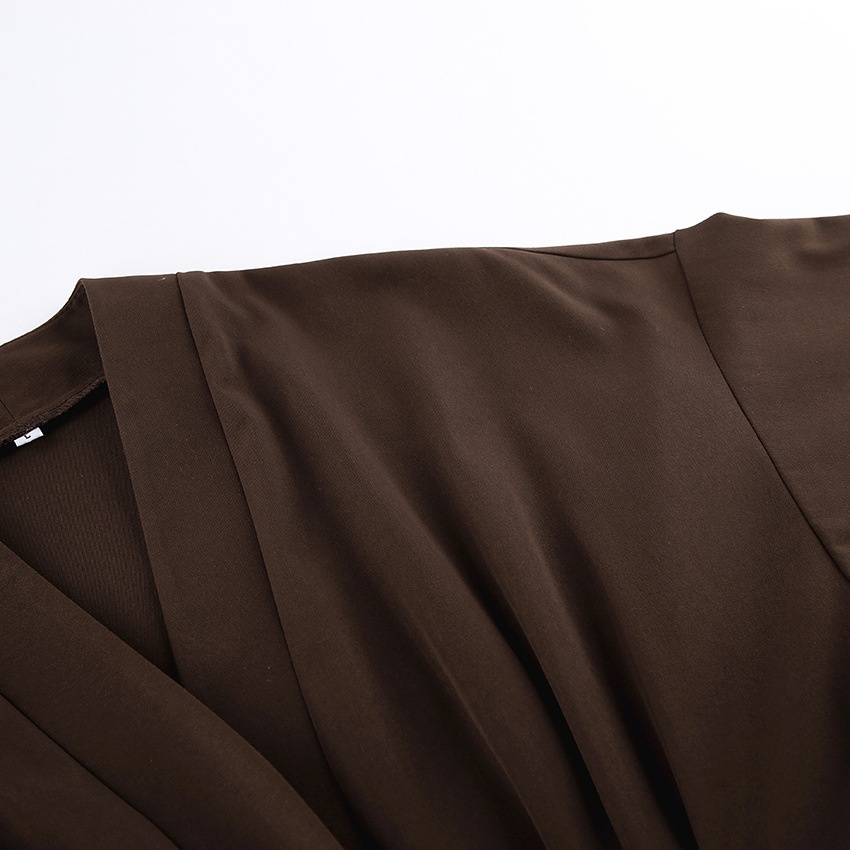 Giacca da donna con scollo a V, corsetto e baschina