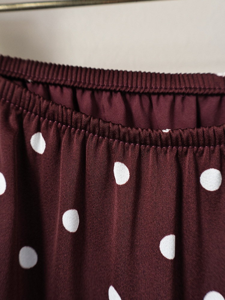 Minigonna da donna a pois con orlo in pizzo