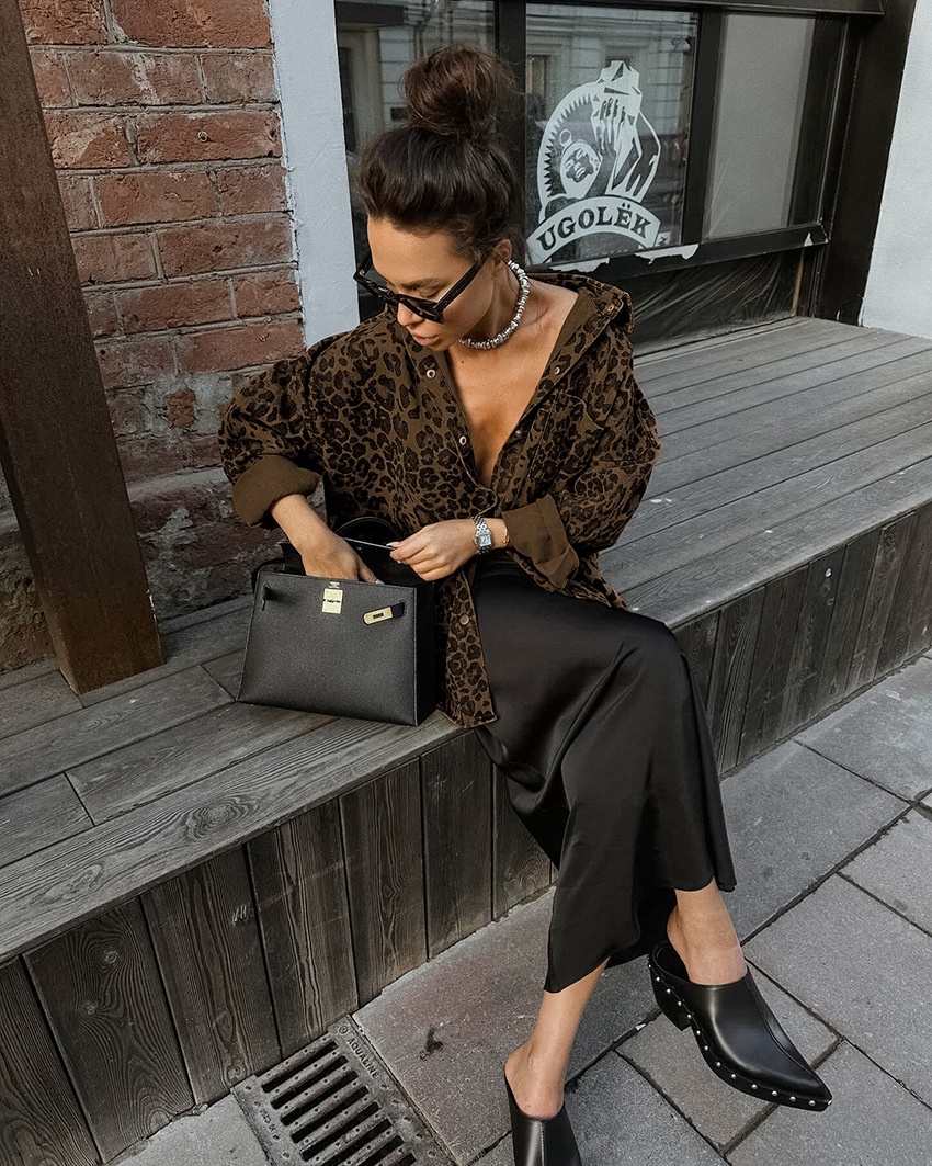 Camicia-giacca da donna oversize con stampa leopardata e bottoni