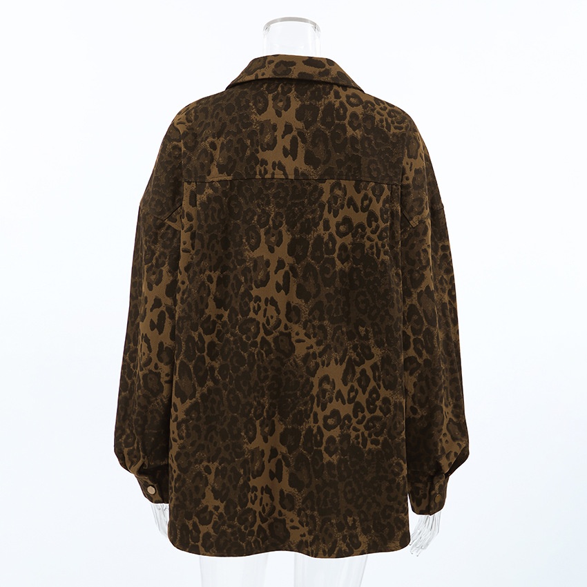 Camicia-giacca da donna oversize con stampa leopardata e bottoni