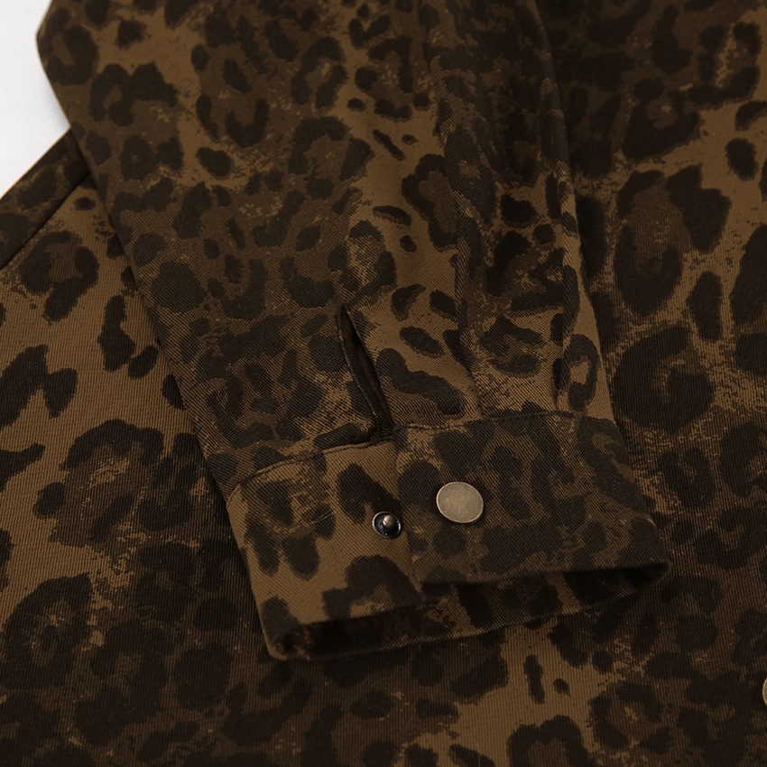 Camicia-giacca da donna oversize con stampa leopardata e bottoni