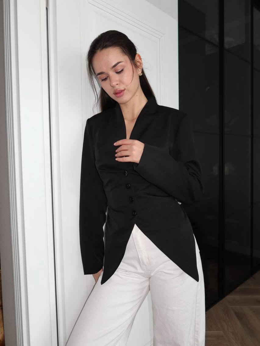 Blazer da donna con scollo a V, vita stretta e laccetti sul retro.