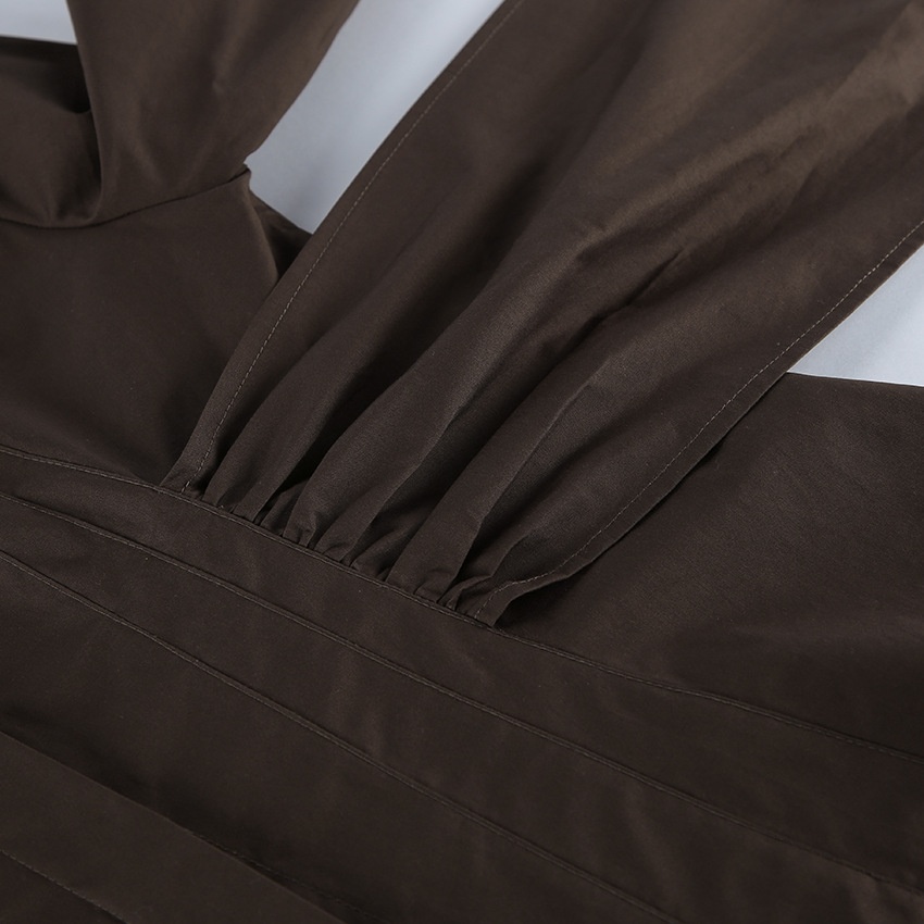Camicetta da donna a maniche lunghe con pieghe e vita a corsetto