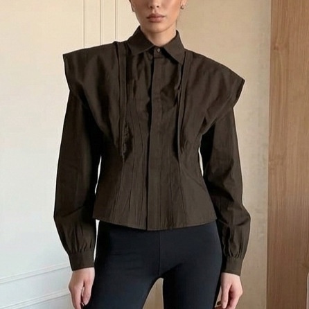 Camicetta da donna a maniche lunghe con pieghe e vita a corsetto