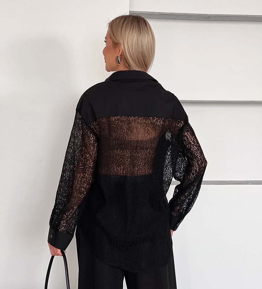 Camicia da donna a maniche lunghe con bottoni e inserti in pizzo a contrasto