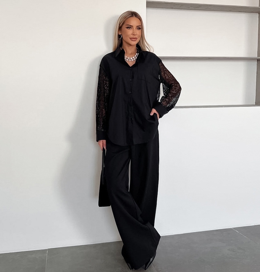 Camicia da donna a maniche lunghe con bottoni e inserti in pizzo a contrasto