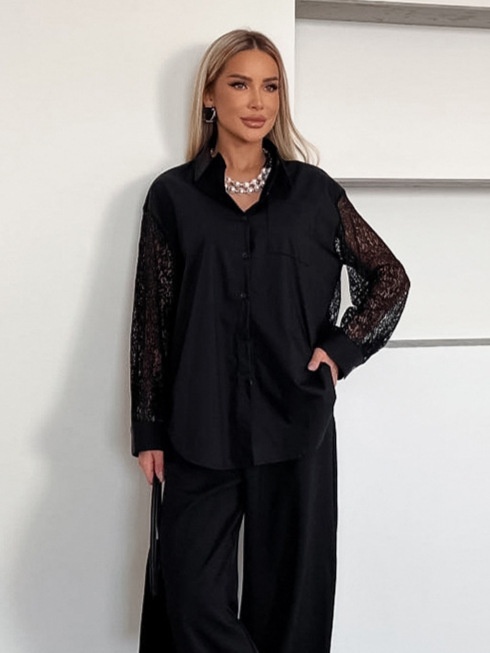 Camicia da donna a maniche lunghe con bottoni e inserti in pizzo a contrasto