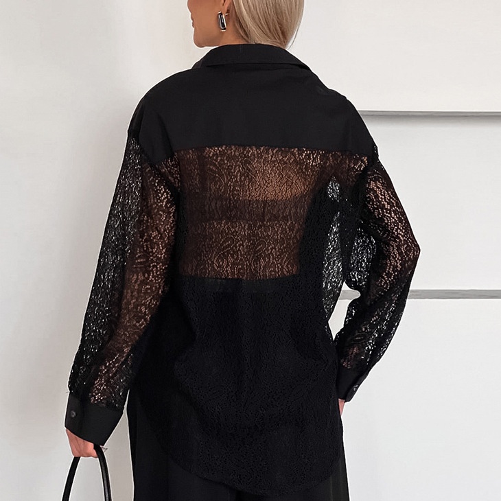 Camicia da donna a maniche lunghe con bottoni e inserti in pizzo a contrasto