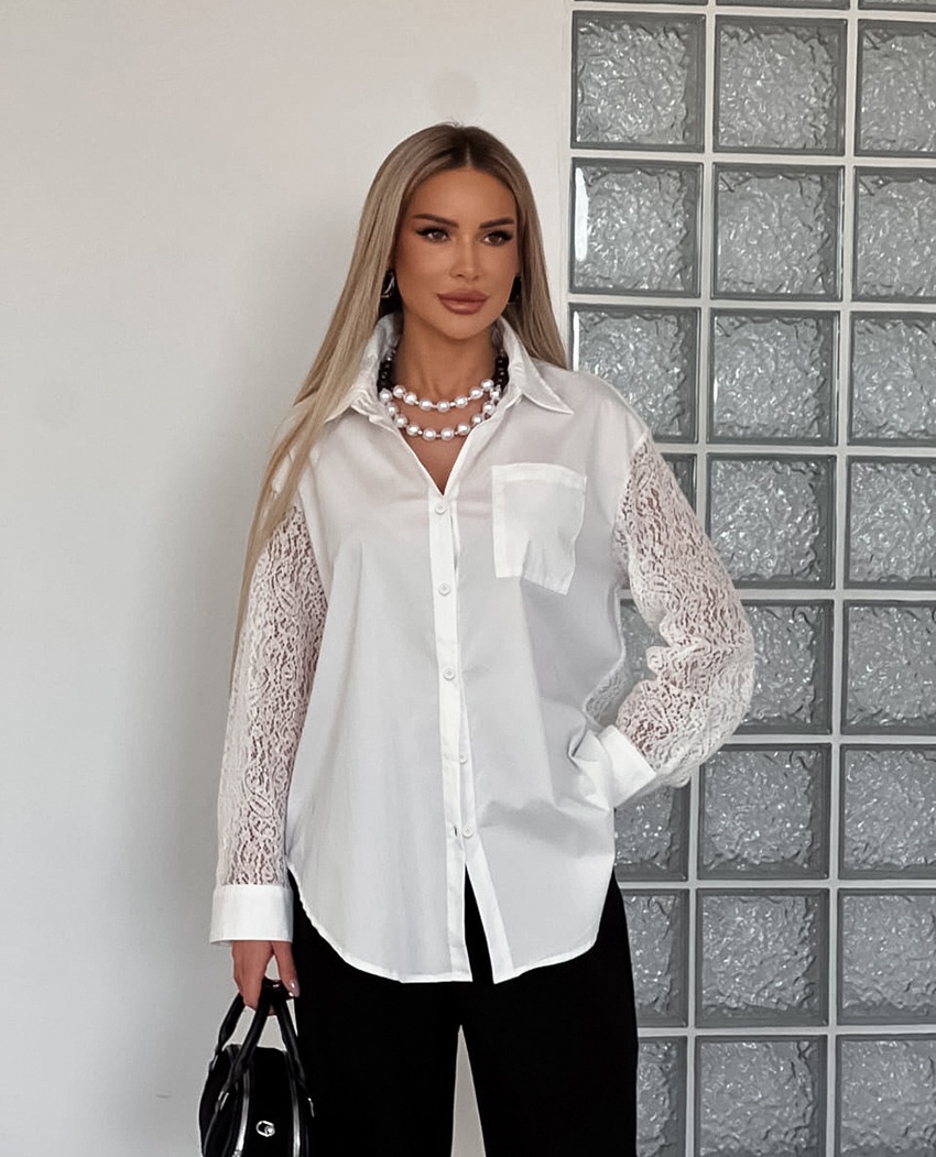 Camicia da donna a maniche lunghe con bottoni e inserti in pizzo a contrasto