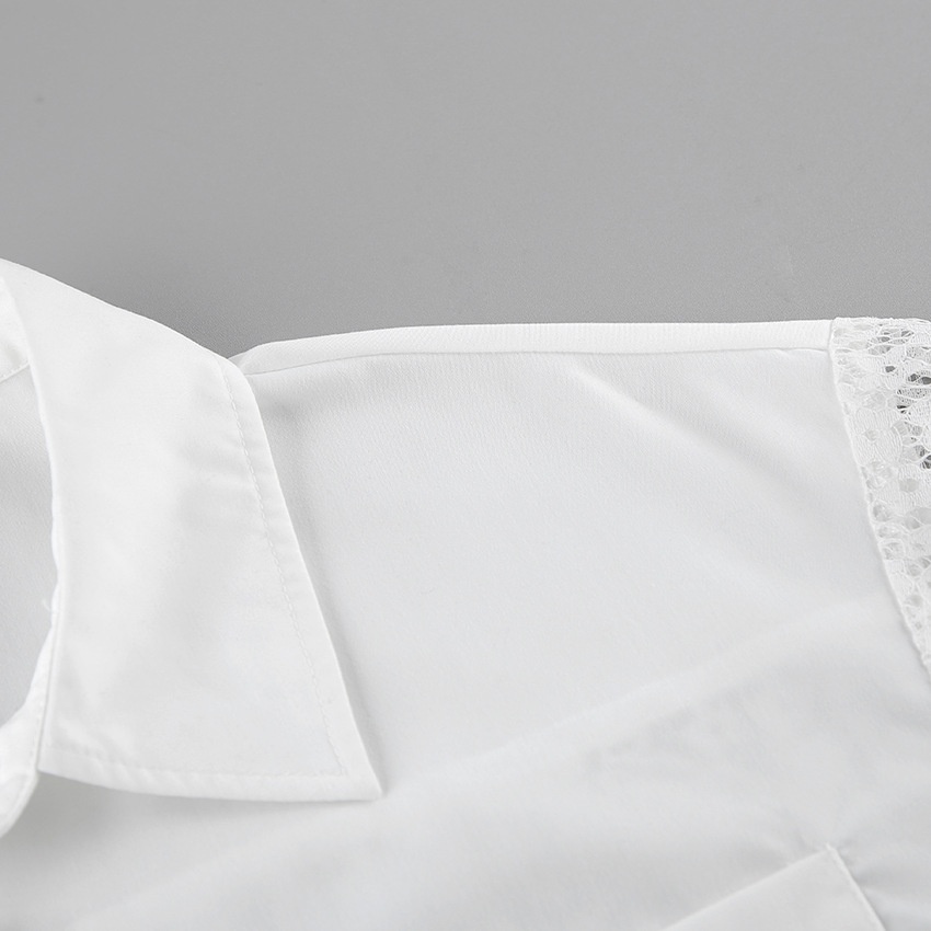 Camicia da donna a maniche lunghe con bottoni e inserti in pizzo a contrasto