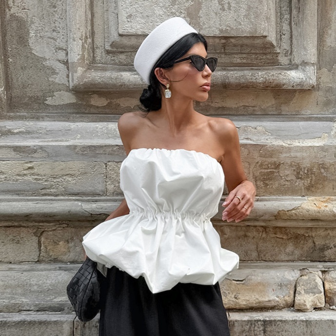 Top péplum froncé sans bretelles - Chic et tendance