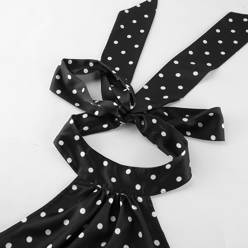 Chemisier à pois, col halter et nœud papillon - Chic et polyvalent
