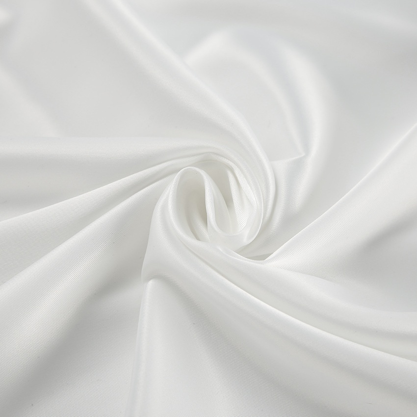 Débardeur en satin à col en V profond - Chic et polyvalent