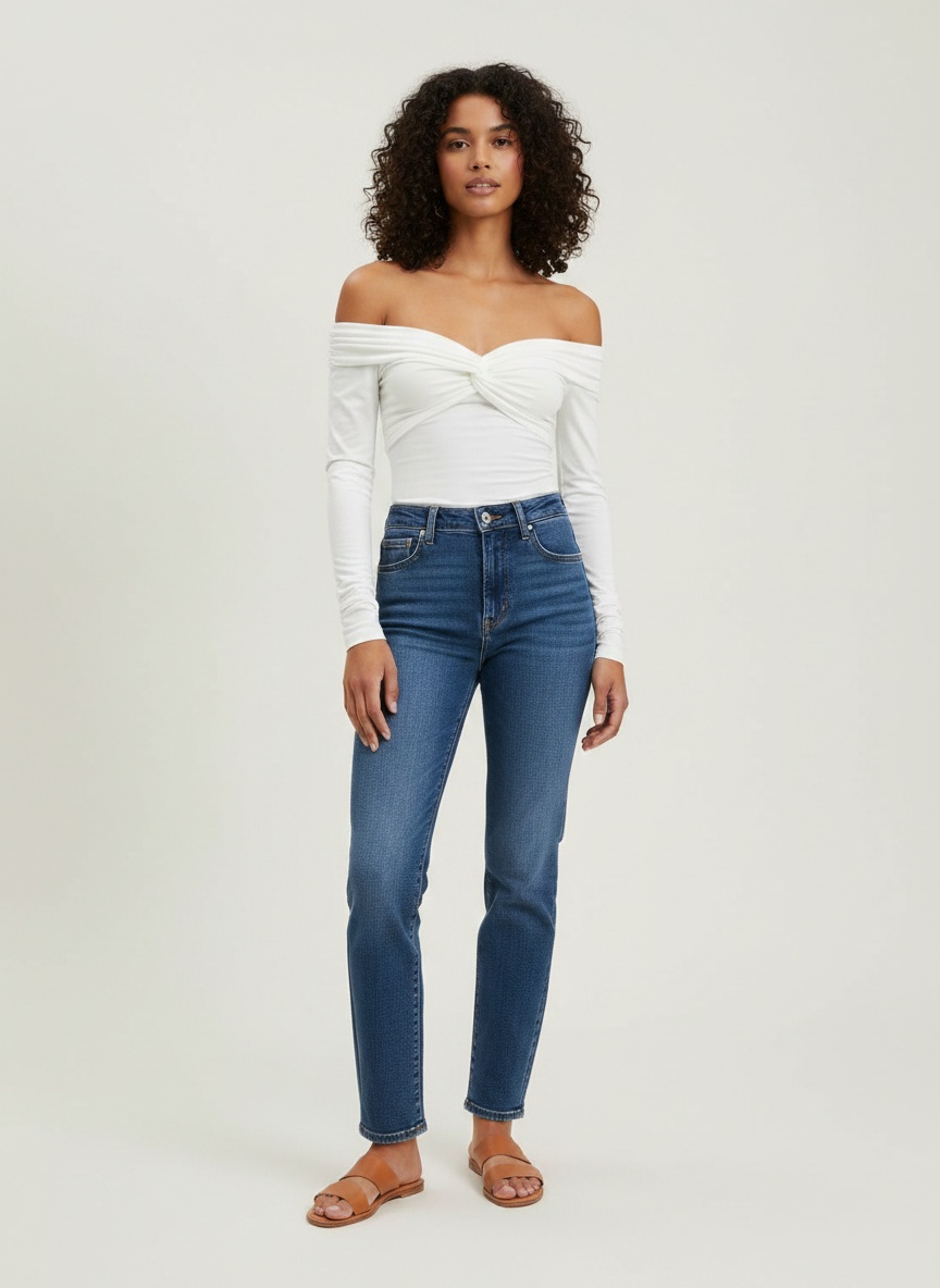 Body à manches longues et épaules dénudées sur le devant torsadé